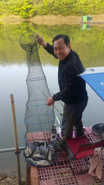 물 맑고 힘 좋은 용인 삼인 낚시터 (유료터정보 - 유료터점주조황)