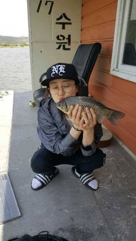 혹부리 435cm 대물 송전지 수원좌대 (유료터정보 - 유료터점주조황)