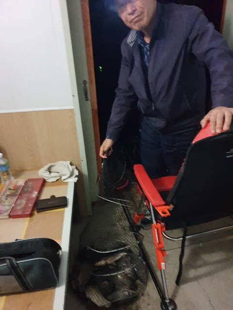 물 맑고 힘 좋은 용인 삼인 낚시터 조황용인 삼인낚시터 (유료터정보 - 유료터점주조황)
