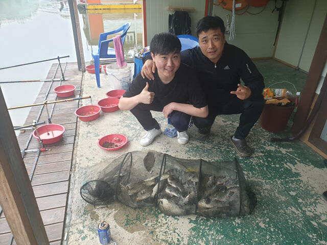 즐거운 주말 되세요용인 삼인낚시터 (유료터정보 - 유료터점주조황)