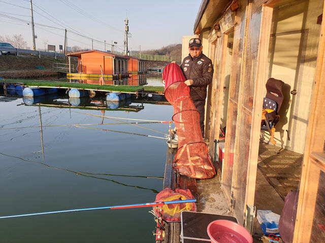 가깝고물좋고경치좋은곳용인삼인낚시터 (유료터정보 - 유료터점주조황)