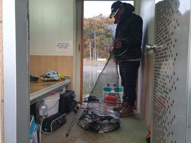 가깝고물좋고경치좋은곳용인삼인낚시터 (유료터정보 - 유료터점주조황)