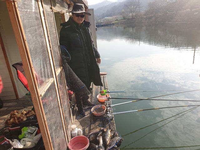 가깝고물좋고경치좋은곳용인삼인낚시터 (유료터정보 - 유료터점주조황)