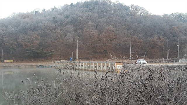 동절기 좌대이용요금 조정합니다용인삼인낚시터 (유료터정보 - 유료터점주조황)