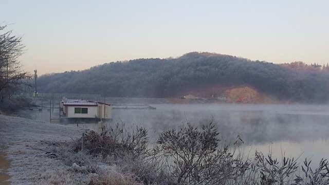 동절기 좌대이용요금 조정합니다용인삼인낚시터 (유료터정보 - 유료터점주조황)