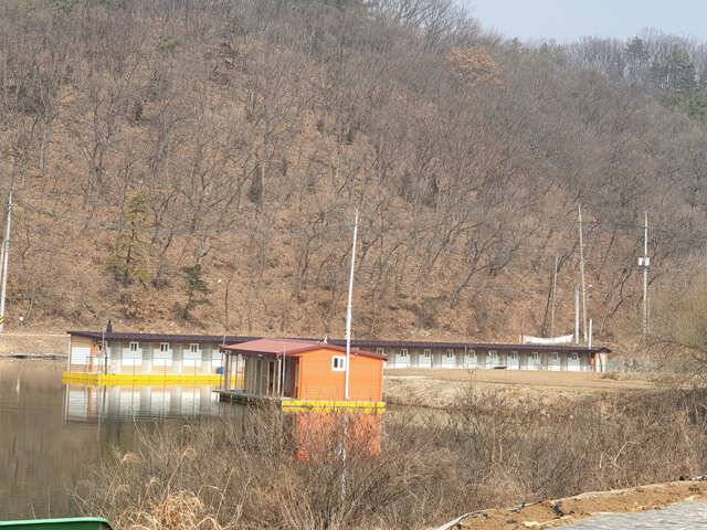물 맑고 힘 좋은 용인 삼인 낚시터 조황용인 삼인낚시터 (유료터정보 - 유료터점주조황)