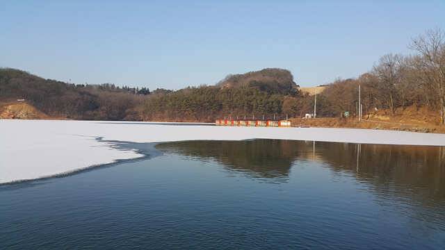 신나고 즐거운 겨울낚시 용인 삼인 낚시터 (유료터정보 - 유료터점주조황)