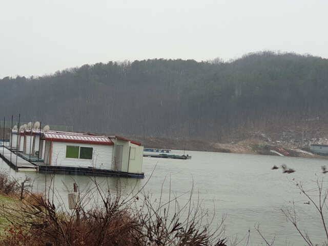신나는 겨울 낚시가 시작 되었습니다용인 삼인낚시터 (유료터정보 - 유료터점주조황)