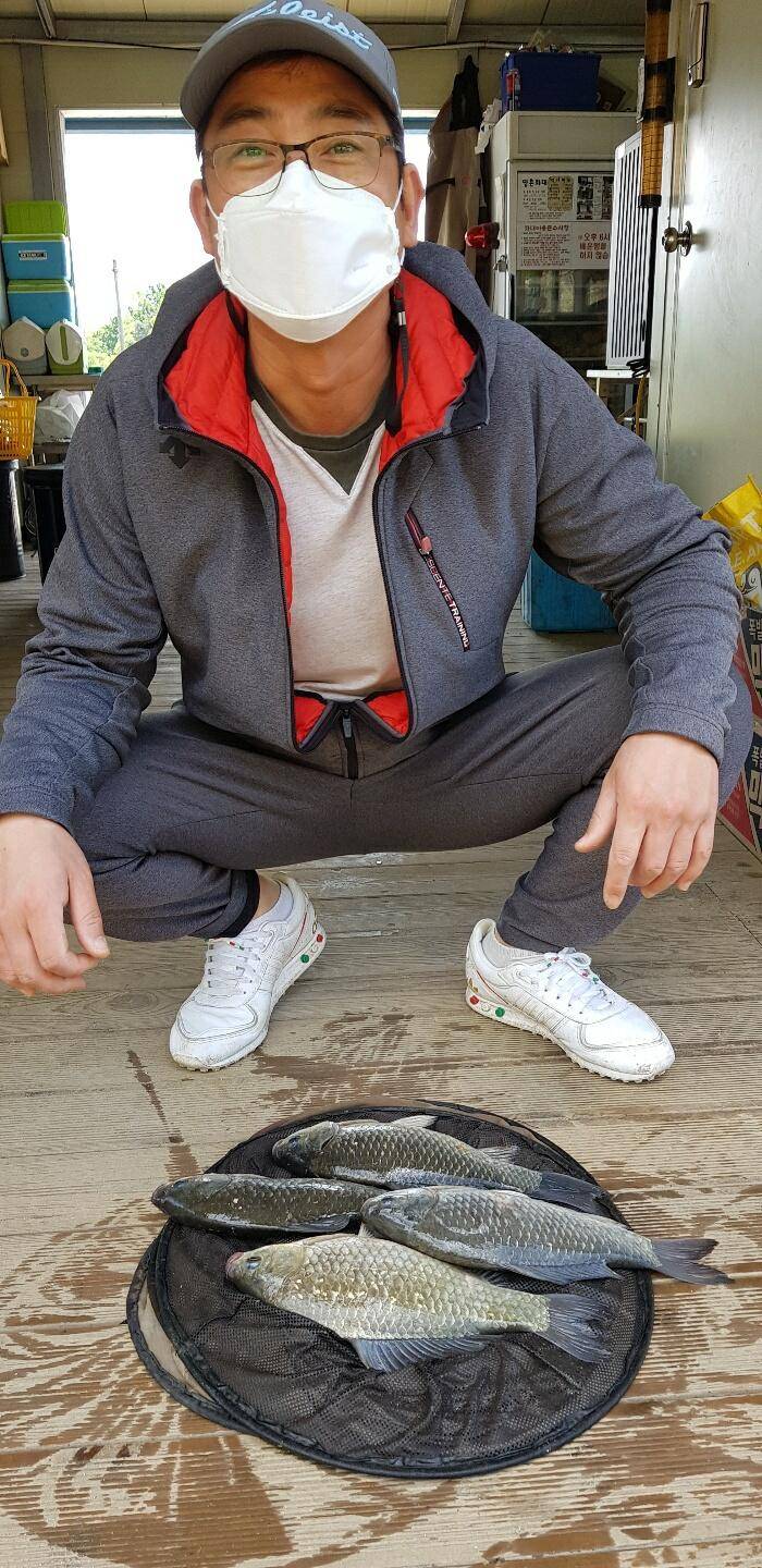 고삼지 상류권 조황입니다 (유료터정보 - 유료터점주조황)