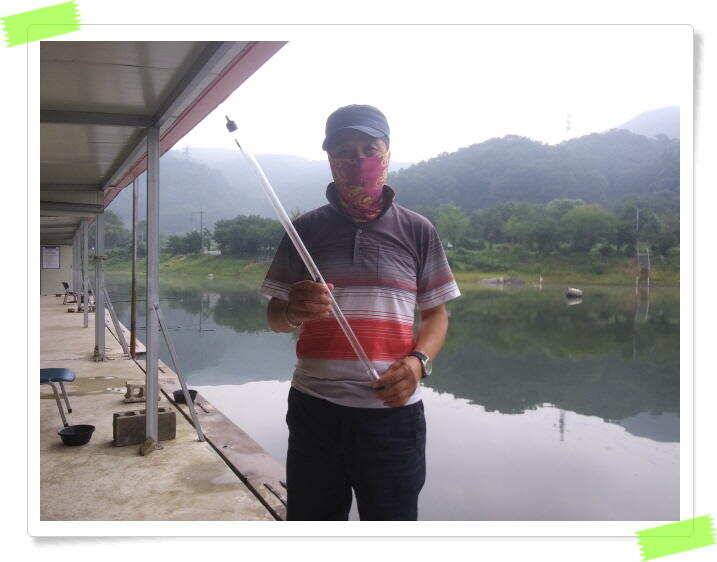 양평 붕어낚시터 힐링 수곡낚시터 대박조황과 고른 조황이 나옵니다 오늘도 튼실한 붕어들 방류 마쳤습니다 (유료터정보 - 유료터점주조황)