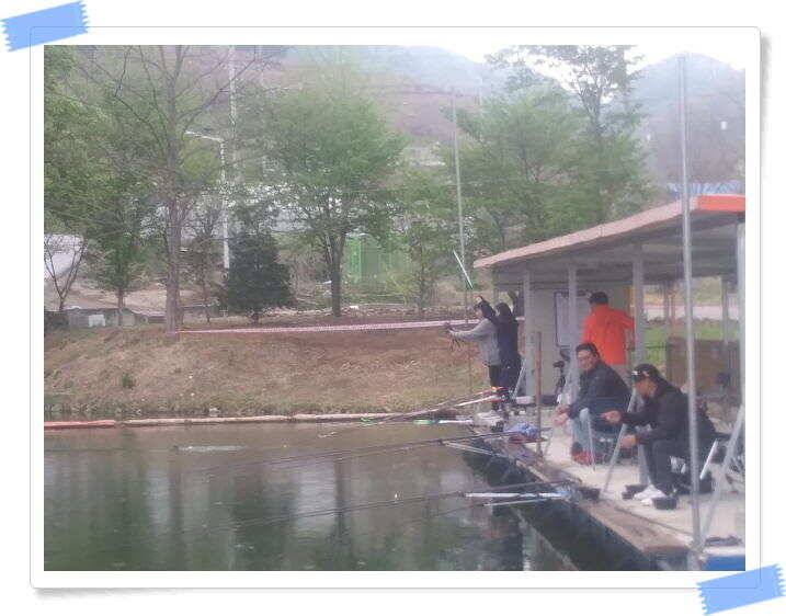수곡낚시터 주중조황4월30일 낮시간 밤시간에 더 좋네요 (유료터정보 - 유료터점주조황)