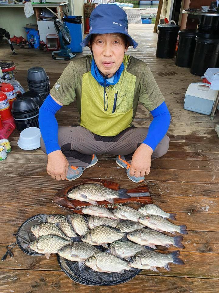 고삼지 양촌좌대 포인트 전구간 대박조황 (유료터정보 - 유료터점주조황)