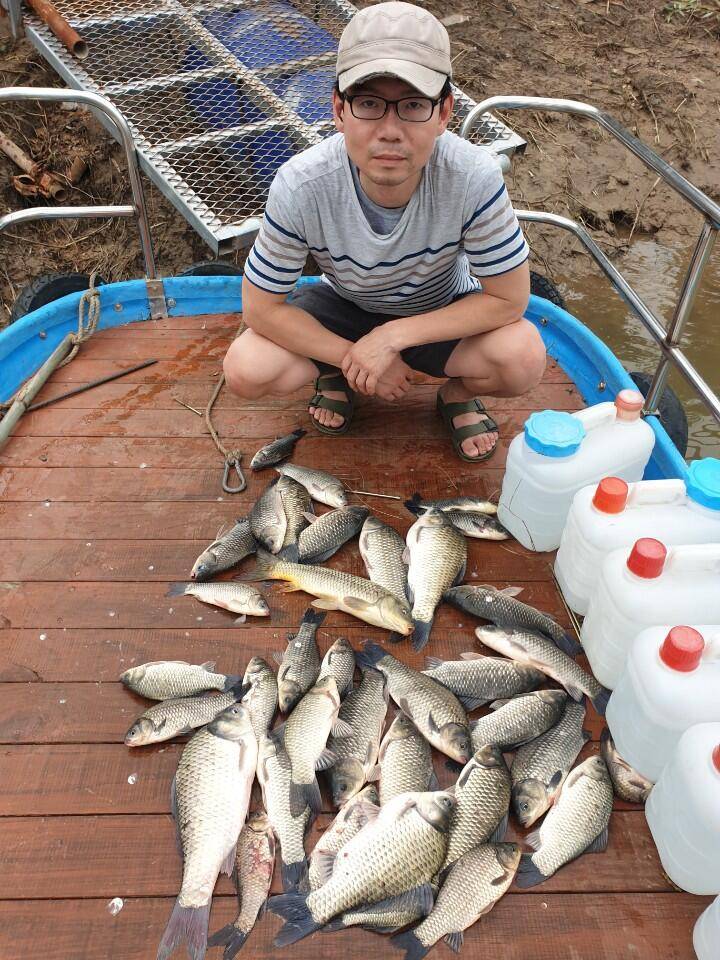 다시 시작된 고삼지 붕어풍년 (유료터정보 - 유료터점주조황)