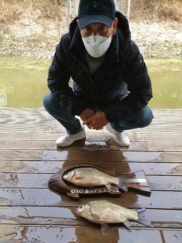 고삼지 상류권 양촌좌대포인트 조황입니다 (유료터정보 - 유료터점주조황)
