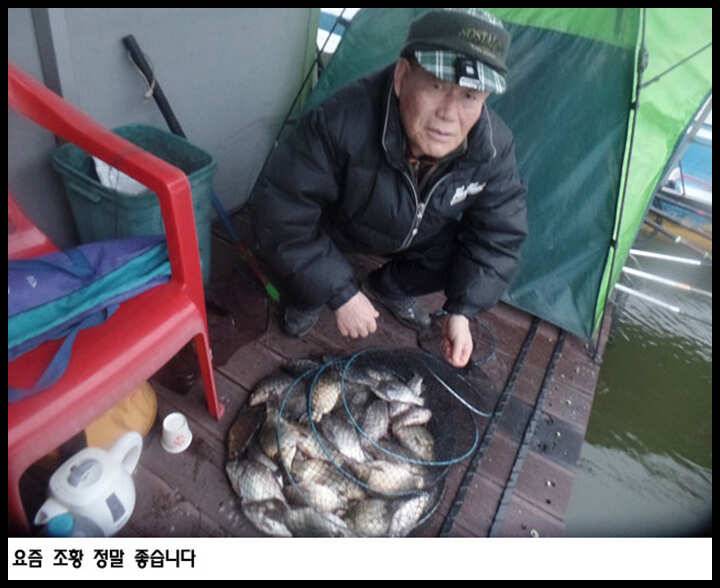 아산죽산지219일 좋은 조황이 계속 되고 있는 수초권 (유료터정보 - 유료터점주조황)