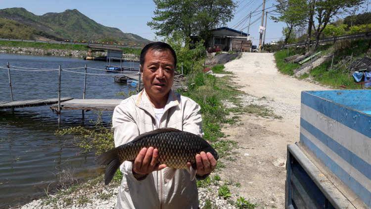 아산 산들낚시터의 긴긴연휴 첫날에 올립니다 (유료터정보 - 유료터점주조황)