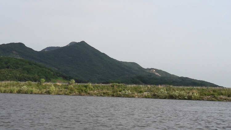 아산 산들낚시터의 7월27일 주중 모습입니다 (유료터정보 - 유료터점주조황)