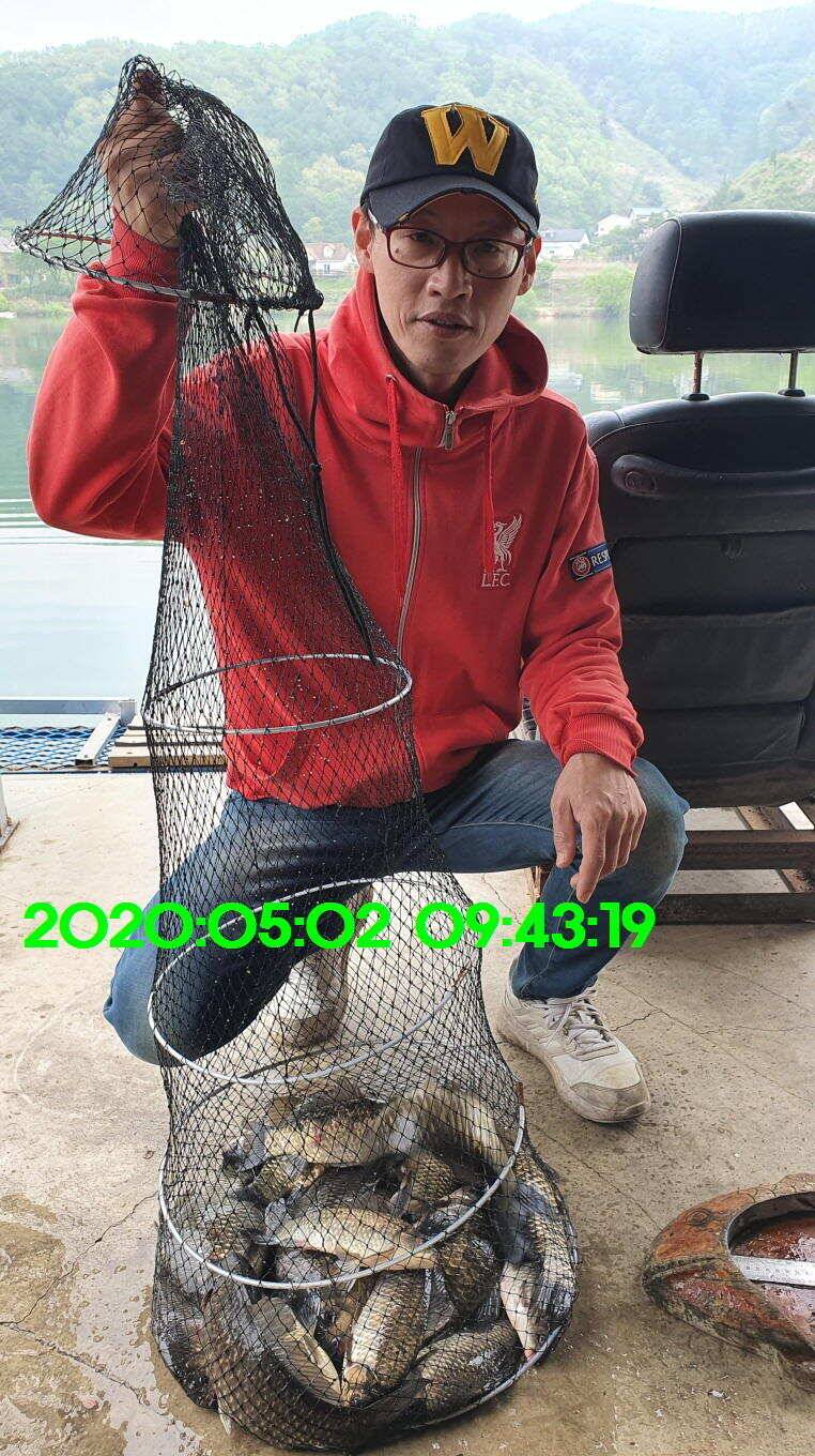 신원낚시터6일 토종대물 4짜와 덩어리가 터졌습니다 (유료터정보 - 유료터점주조황)