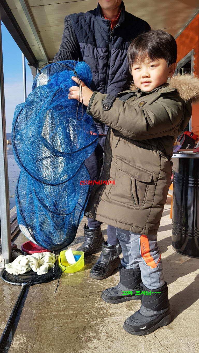 신원낚시터12월둘쨋주 조황소식과 토종붕어 방류동영상 (유료터정보 - 유료터점주조황)