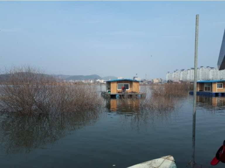 빵좋은 붕어 송전지 관광좌대 (유료터정보 - 유료터점주조황)