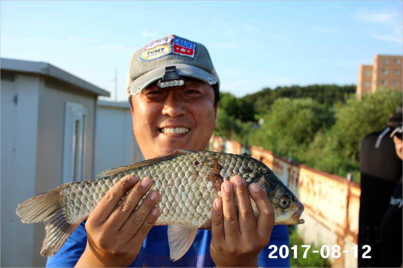 토종 4짜급 1톤 방류 (유료터정보 - 유료터점주조황)