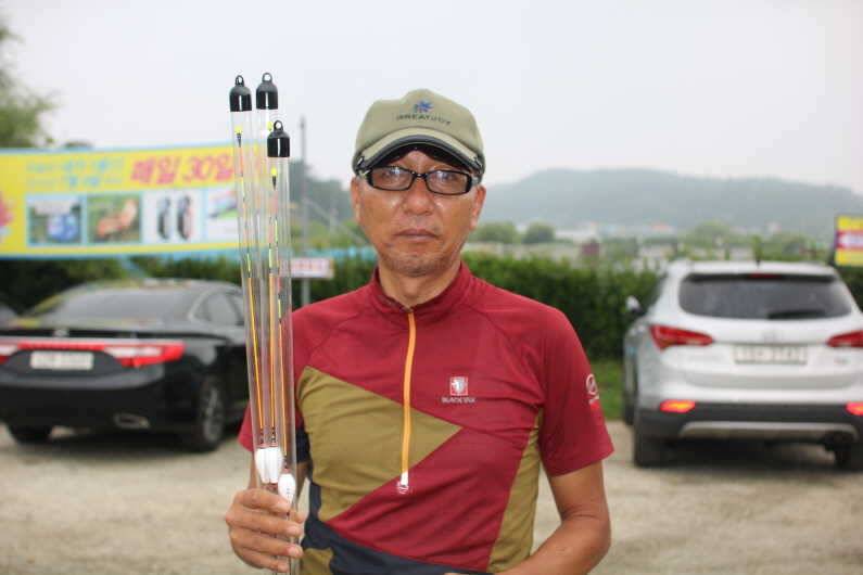 폭염에 4짜 8마리 (유료터정보 - 유료터점주조황)