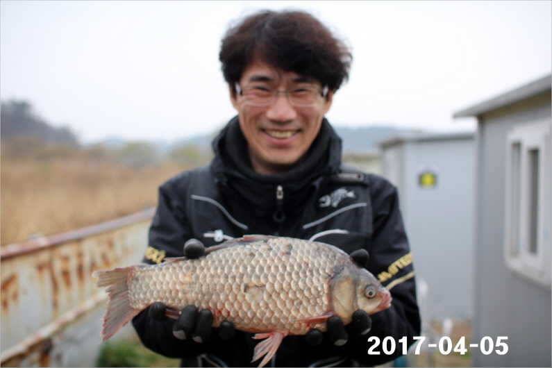 4짜 100마리 (유료터정보 - 유료터점주조황)
