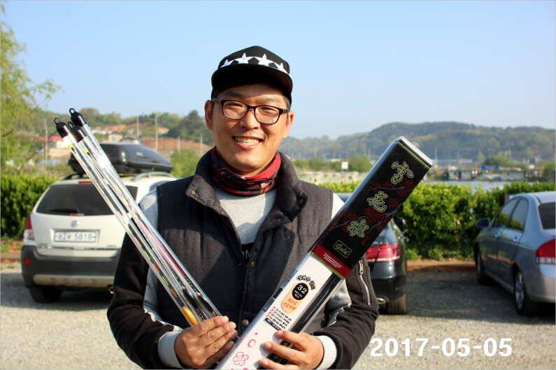 여성 조사도 4짜 왕 (유료터정보 - 유료터점주조황)
