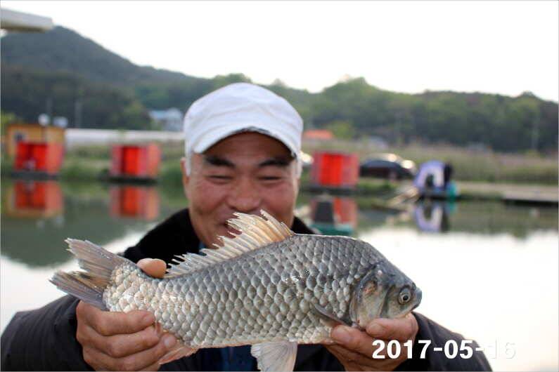 2박 4짜 5마리 (유료터정보 - 유료터점주조황)
