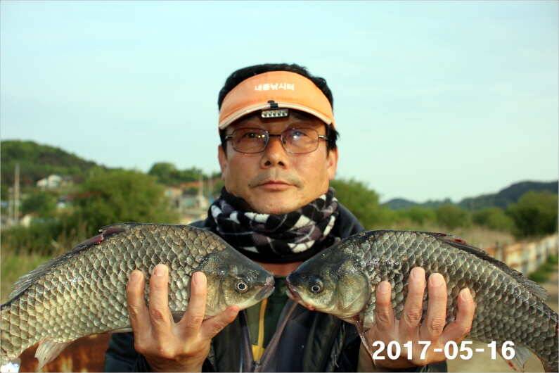 2박 4짜 5마리 (유료터정보 - 유료터점주조황)