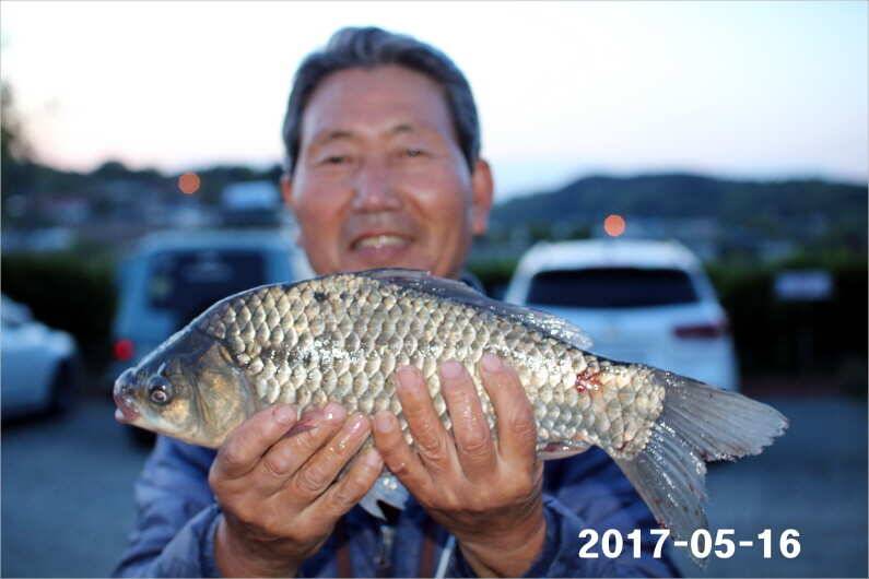 2박 4짜 5마리 (유료터정보 - 유료터점주조황)
