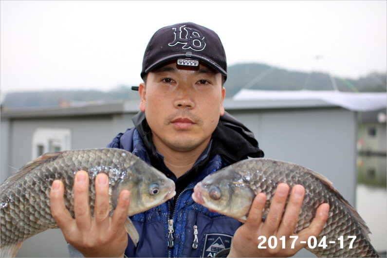 4짜 풍년 (유료터정보 - 유료터점주조황)