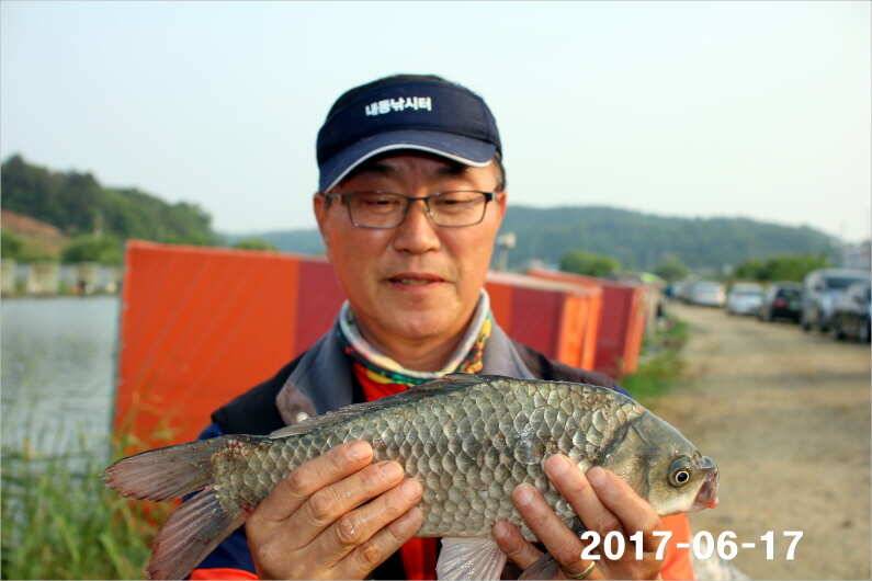선풍기 틀고 낚시하세요 (유료터정보 - 유료터점주조황)
