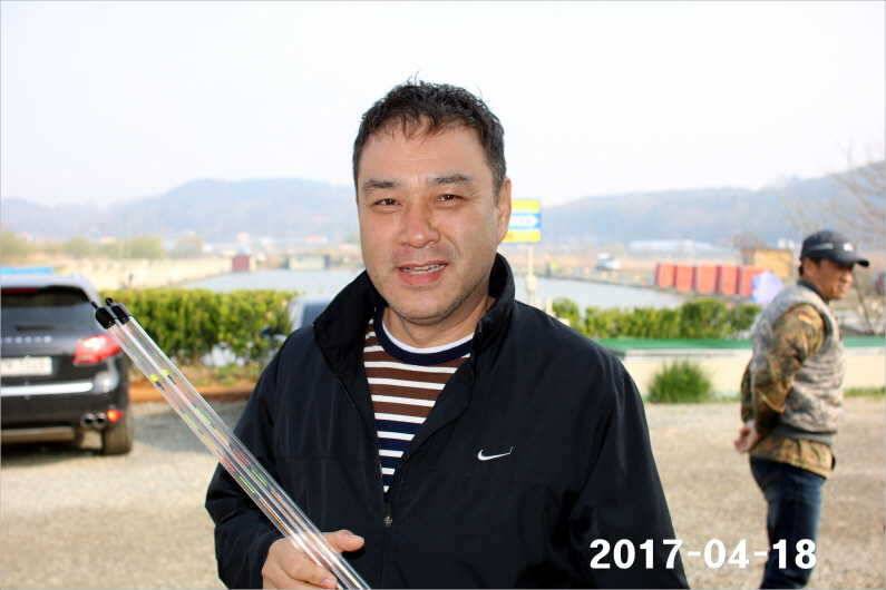 4짜 행진은 쭉 (유료터정보 - 유료터점주조황)
