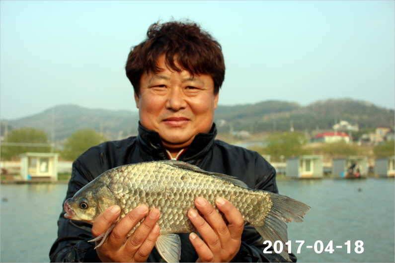 4짜 행진은 쭉 (유료터정보 - 유료터점주조황)
