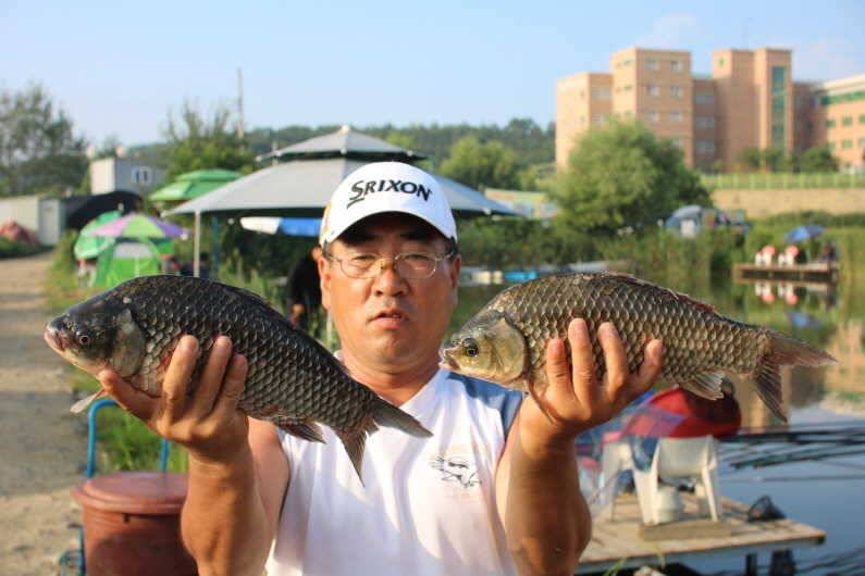 하루에 4짜 29마리 (유료터정보 - 유료터점주조황)
