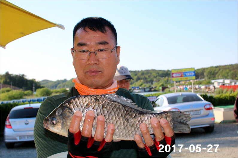 제1회 내동배 4짜 낚시대회 (유료터정보 - 유료터점주조황)