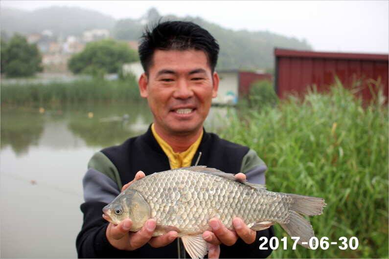날씨 적응한 대물들 (유료터정보 - 유료터점주조황)
