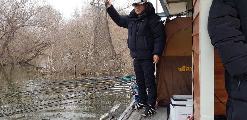 송전지 수원좌대 조황 (유료터정보 - 유료터점주조황)