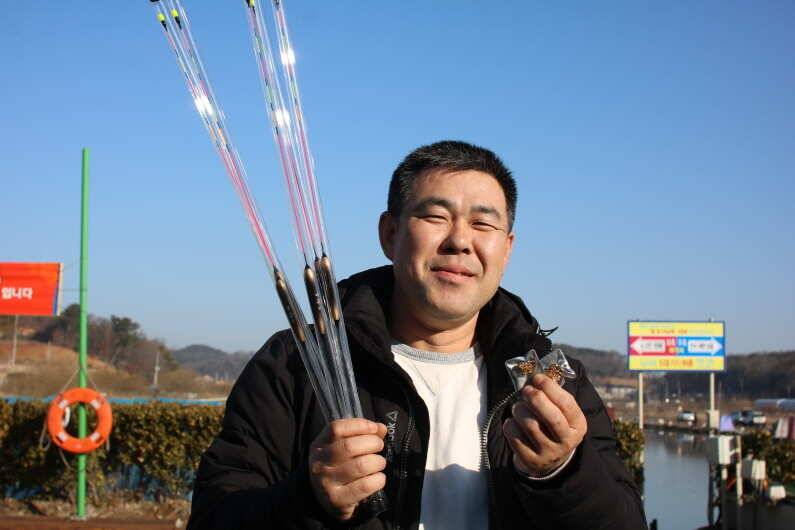준설 중 4짜 5마리 (유료터정보 - 유료터점주조황)