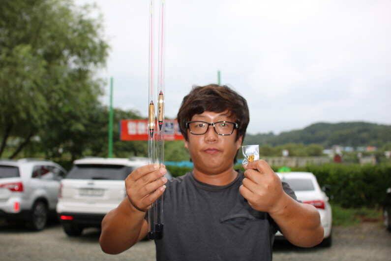 453cm 토종 4짜 800번째 조사님이 나왔습니다 (유료터정보 - 유료터점주조황)