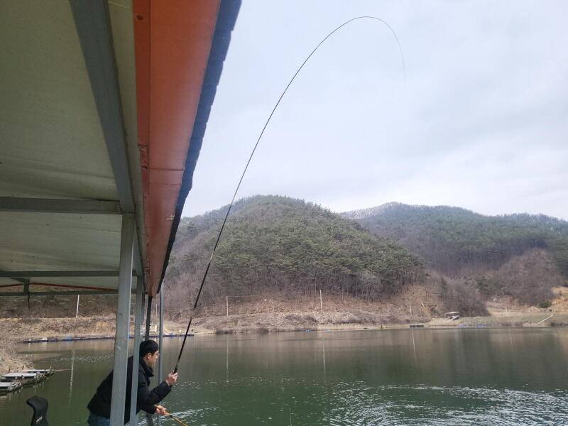힐링터의 유구 명곡지 3월24일에 올리는 주말 모습입니다 (유료터정보 - 유료터점주조황)