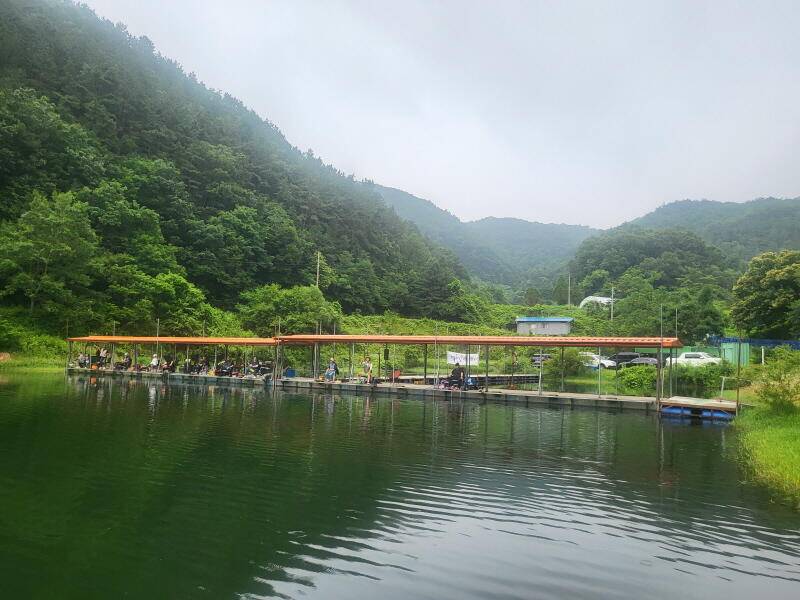 유구 명곡지의 어찌보면 어려운 주말 (유료터정보 - 유료터점주조황)