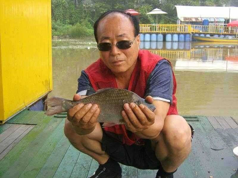 광명 낚시터에 예쁜 어린이들 (유료터정보 - 유료터점주조황)