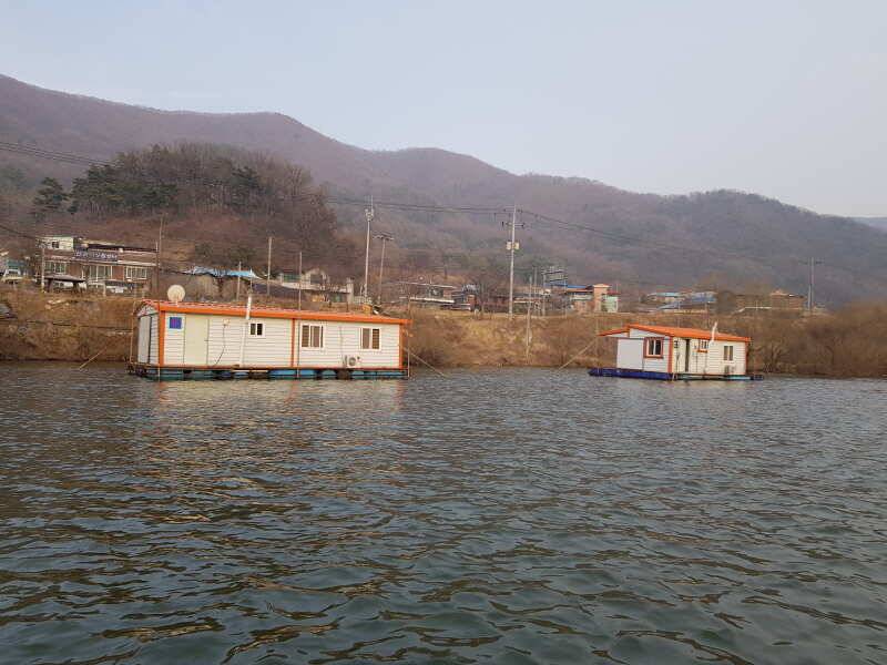 아산 산들낚시터가 봄 포인트 찿아 좌대를 이동 시켰습니다 (유료터정보 - 유료터점주조황)