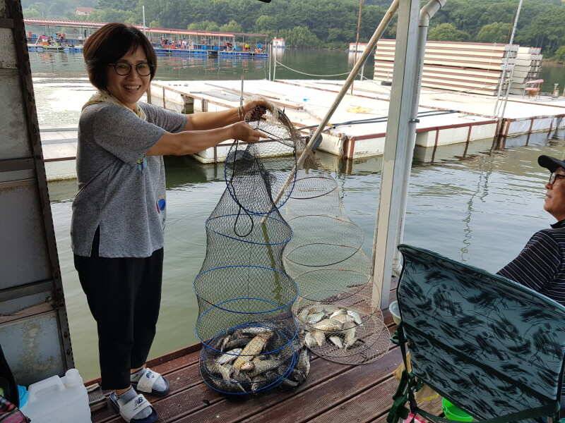아산 산들낚시터의 7월29일에 올리는 주말 모습 입니다 (유료터정보 - 유료터점주조황)