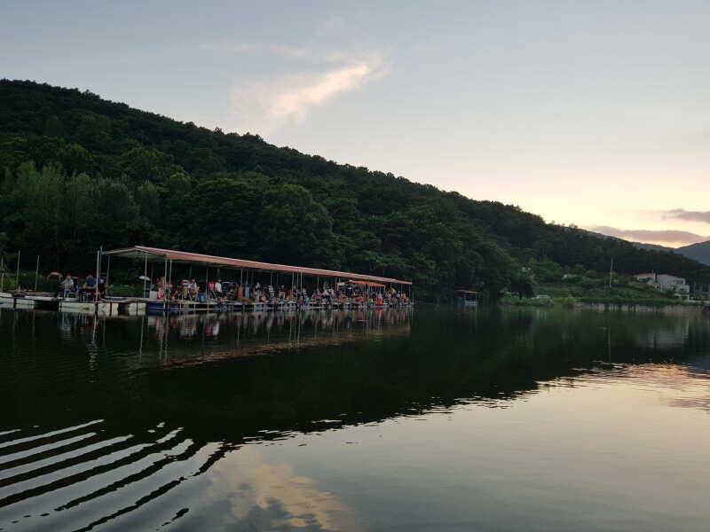 솔 솔 부는 산들 바람에 산들 주말 밤을 하얗게 (유료터정보 - 유료터점주조황)