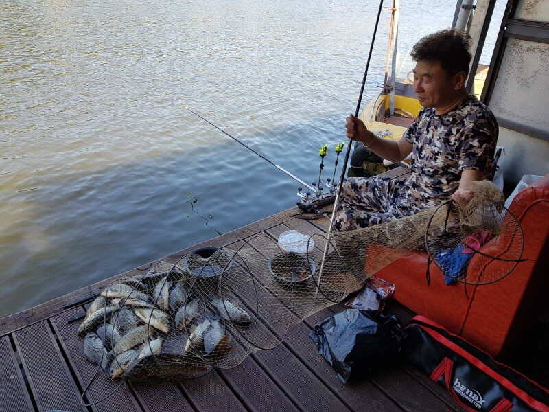 아산 산들낚시터의 8월18일에 올리는 금요일 모습입니다 (유료터정보 - 유료터점주조황)