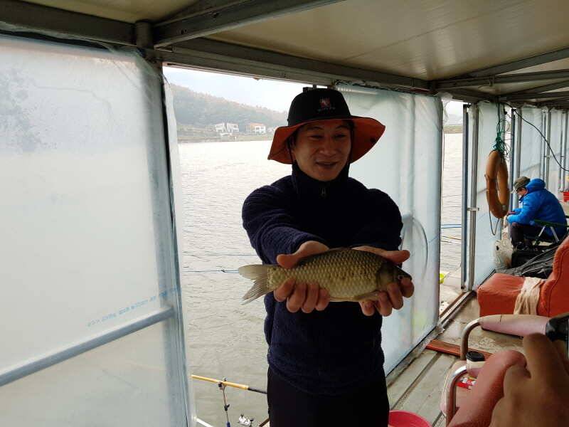 fish_pay_8465a_012330_89765.jpg