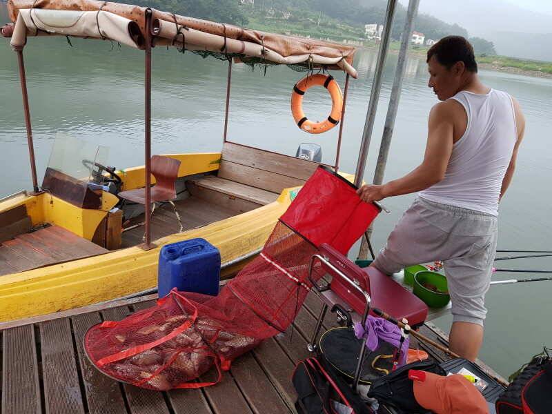 fish_pay_a52b8_120206_32610.jpg